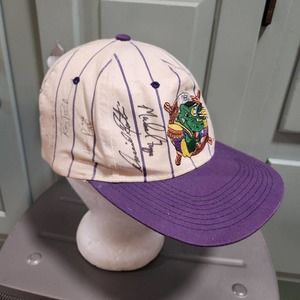 VTG Norwhich Navigators Signed Autographed MiLB Minor Baseball Snapback Hat Cap